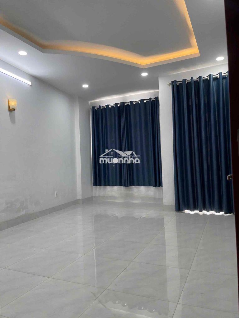 Phòng sạch đẹp – bao nước, internet – trung tâm tiện ích