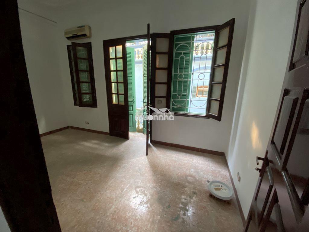 Cho thuê nhà ngõ 26 phố mạch thái tổ, dt 40m2 x 5 tầng, mỗi tầng 1p - 3
