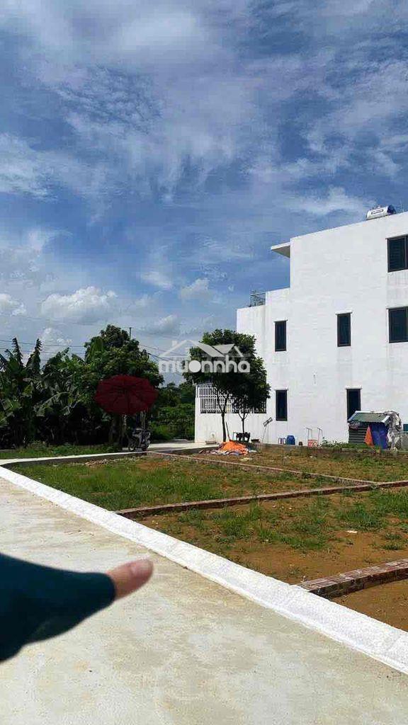 Nợ nh cần bán gấp lô đất hoà lạc ngay gần đh fpt chưa tới 2tỷ