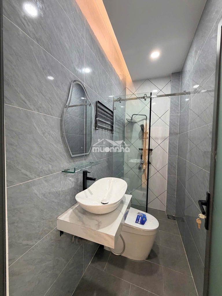 Nhà 2 lầu (4.3x13) mới đẹp hẻm thông đẹp đường hậu giang giá tốt - 3