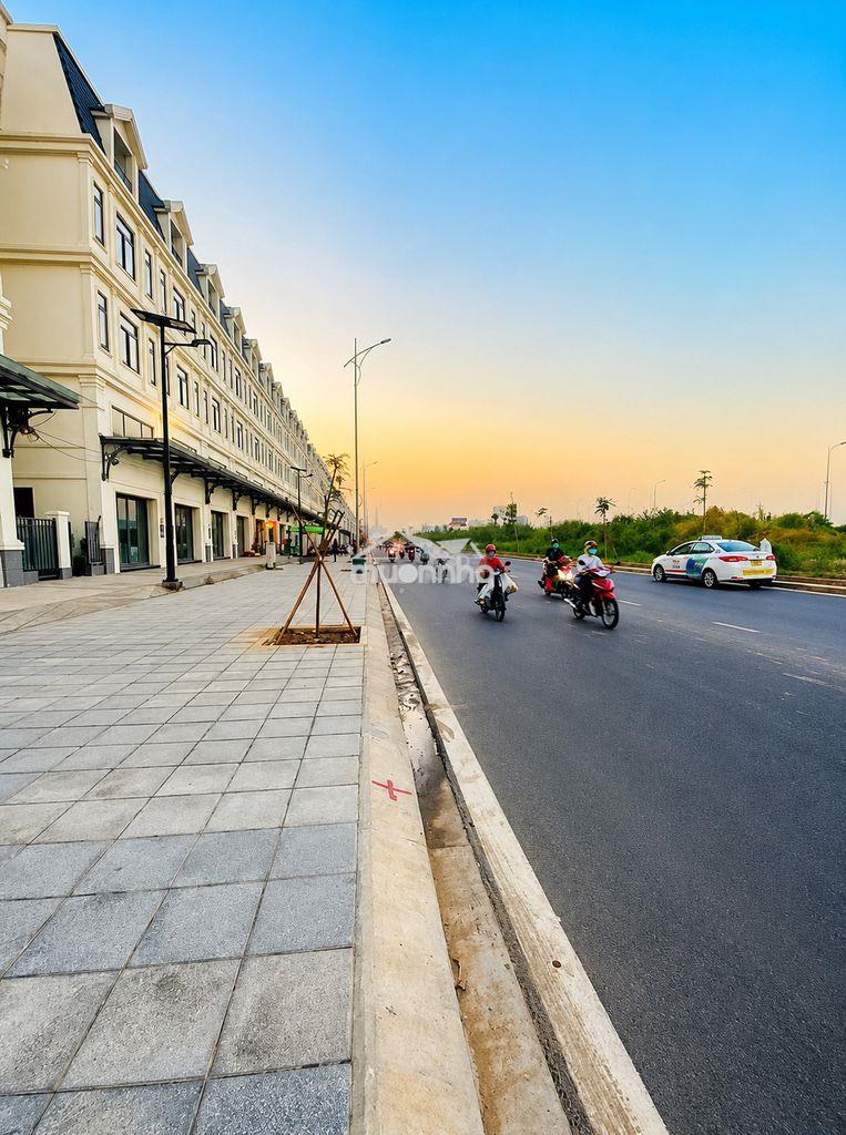 Shophouse góc lakeview city giá 45triệu thang máy, máy lạnh 337m2 sàn