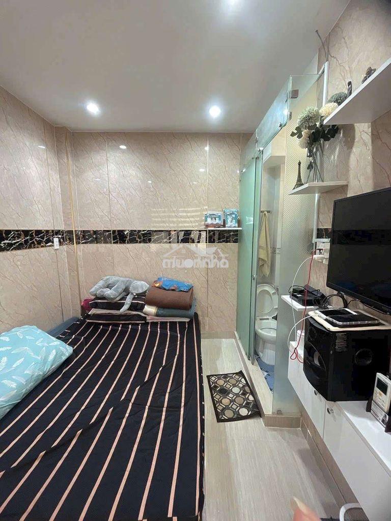 ♥️♥️ Bán nhà sau lưng căn mặt tiền đường huỳnh mẫn đạt p2q5 
 - 3