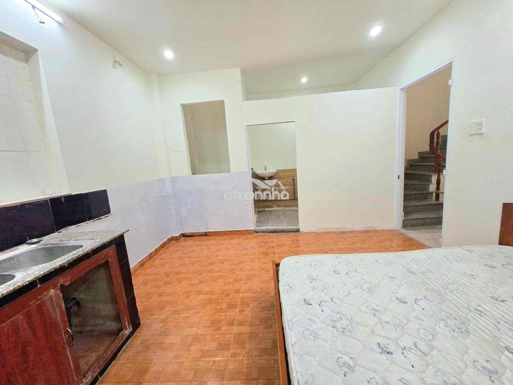 Cho thuê phòng trọ rộng rãi – có bếp + wc riêng sạch sẽ - 3