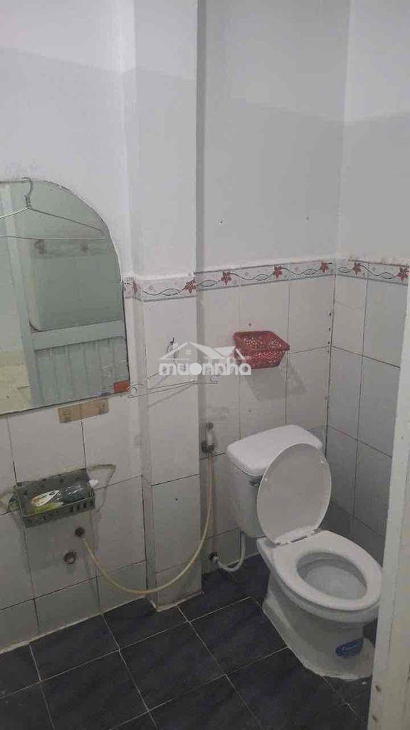 Cho thuê nhà hẻm xe hơi đường huỳnh tấn phát 7 tr - Ảnh 3