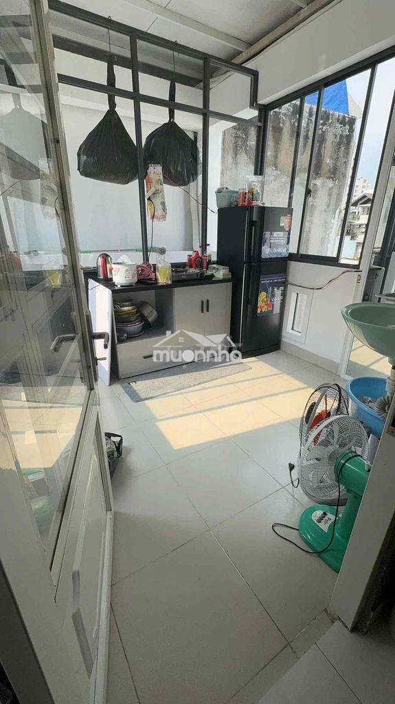 Phòng ban công tách bếp giá rẻ - Ảnh 2