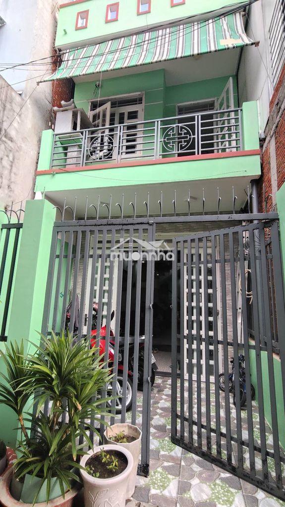 Bán nhà ở 1 trệt 1 lầu, sổ sẵn