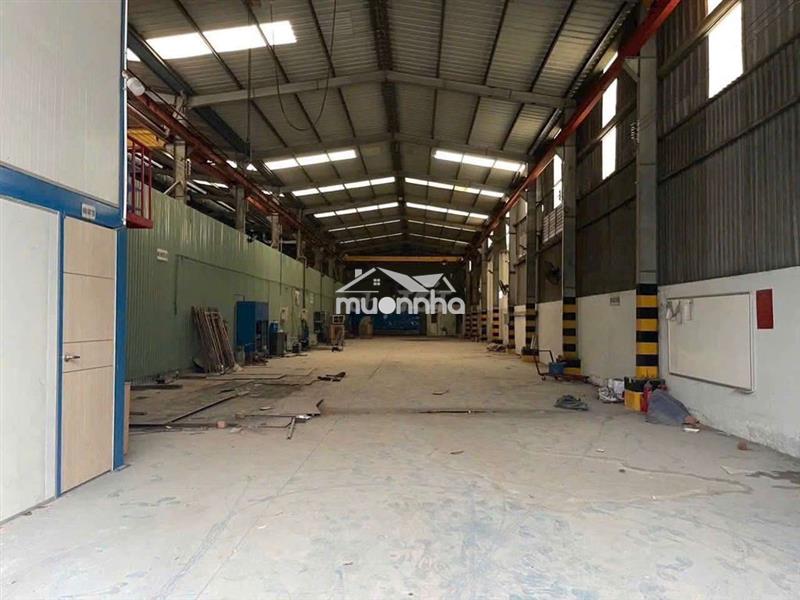 Cần cho thuê nhà kho gần vsip 1. dt: 600m giá: 40tr, có xuất vat