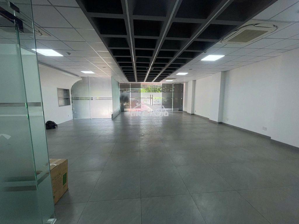 Cho thuê nhà góc 2 mặt tiền him lam trung tâm quận 7 900m2 - 2