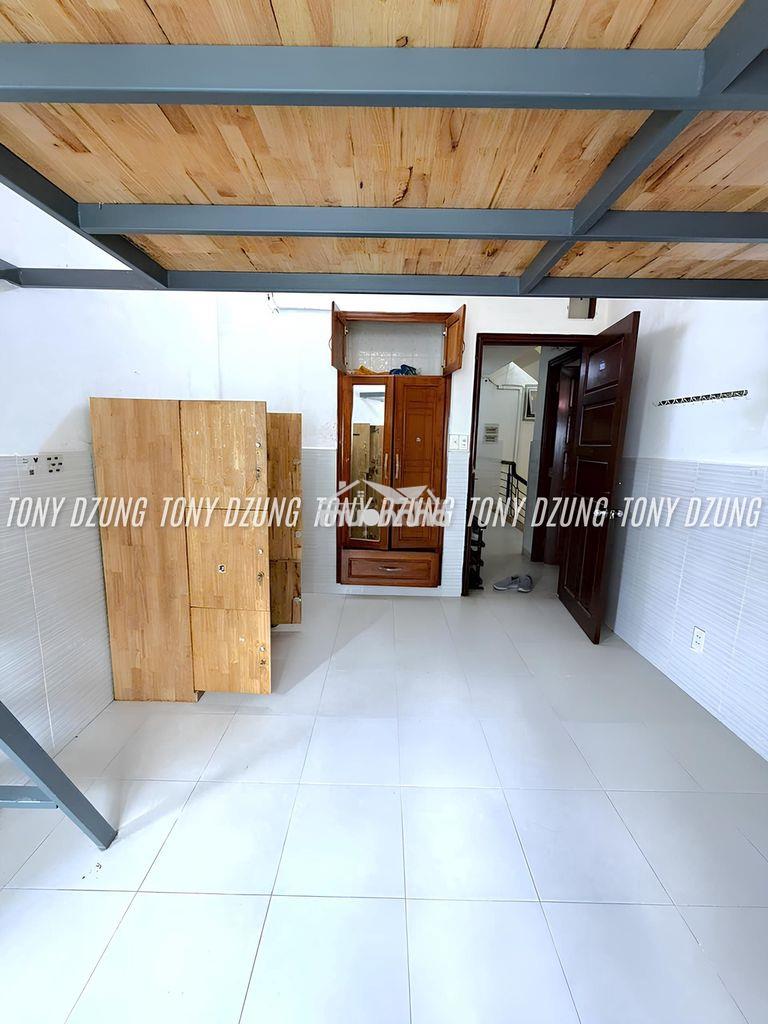 Phòng gác, cửa sổ  full nội thất - tách bếp - gần đh văn lang-ngay dqh - Ảnh 3
