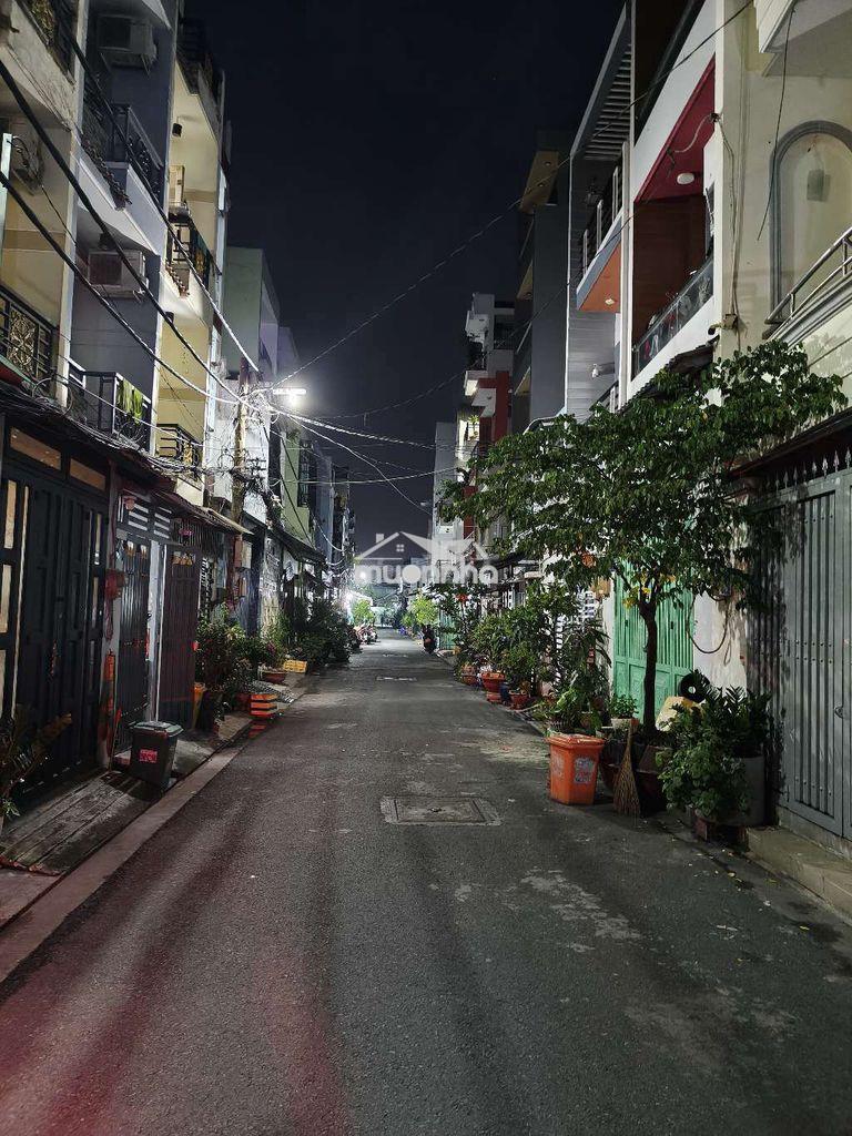 8 x 10m 4 phòng đang sơn mới - 3