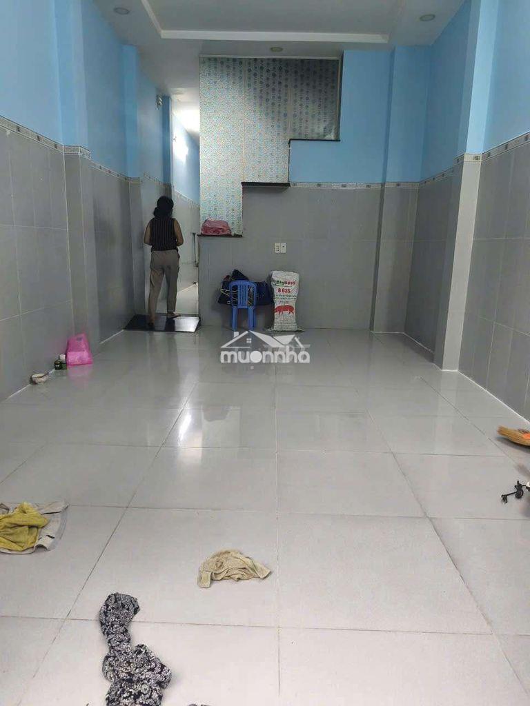 Cho thuê nhà nguyên căn 4 phòng đường lê văn lương