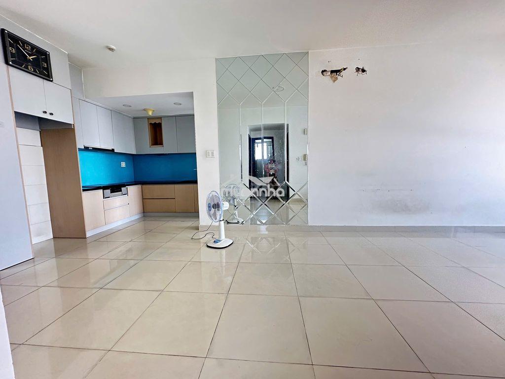 Căn hộ ruby giá chỉ 10tr căn 2pn-2wc có sẵn ntcb, view nội khu đẹp - 2