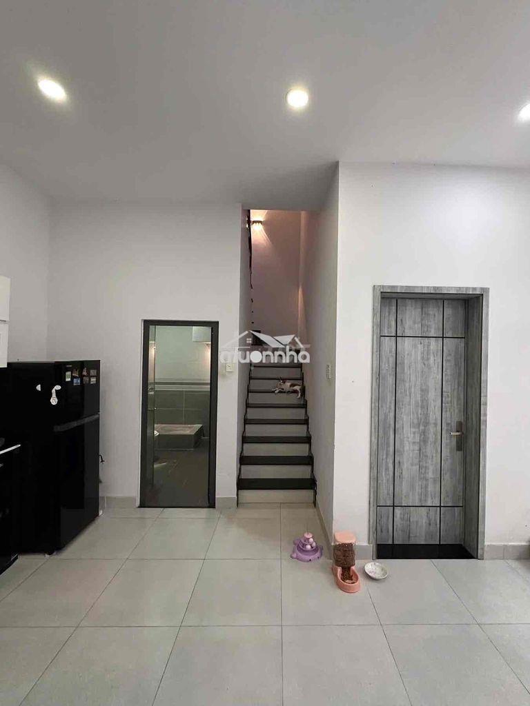 Cho thuê nhà 2 tầng hẻm xe hơi full nội thất đình phong phú - 4