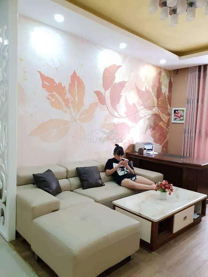 Căn hộ cao cấp 3pn full xách vali ở q7