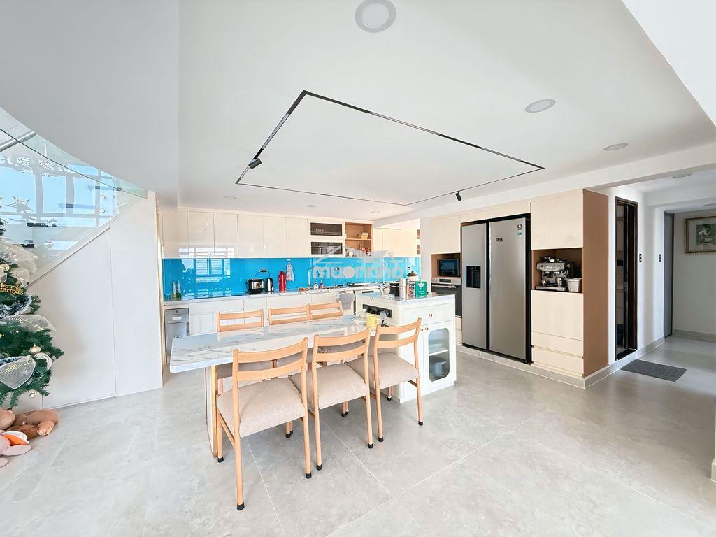 Duplex tầng cao 240m² 5pn  xem pháo hoa 3 mặt sài gòn, view q1 8 tỷ - Ảnh 2