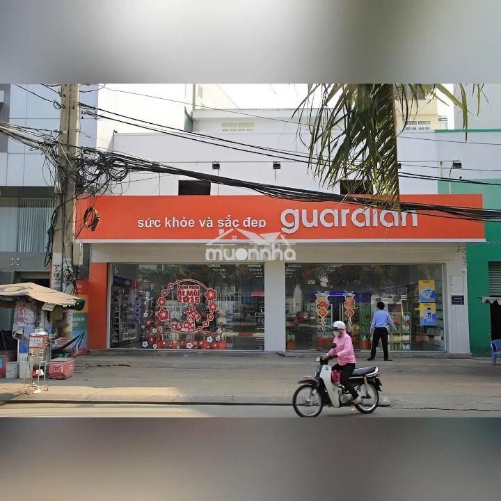 Cho thuê mặt tiền đường trần quốc thảo, phường 14, quận 3. dt: 15x15m