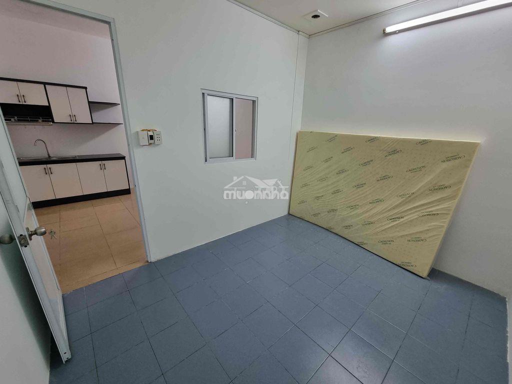 Cho thuê căn hộ 3pn 2wc bancol rộng 70m2 ngay lý thường kiệt q10 - Ảnh 3
