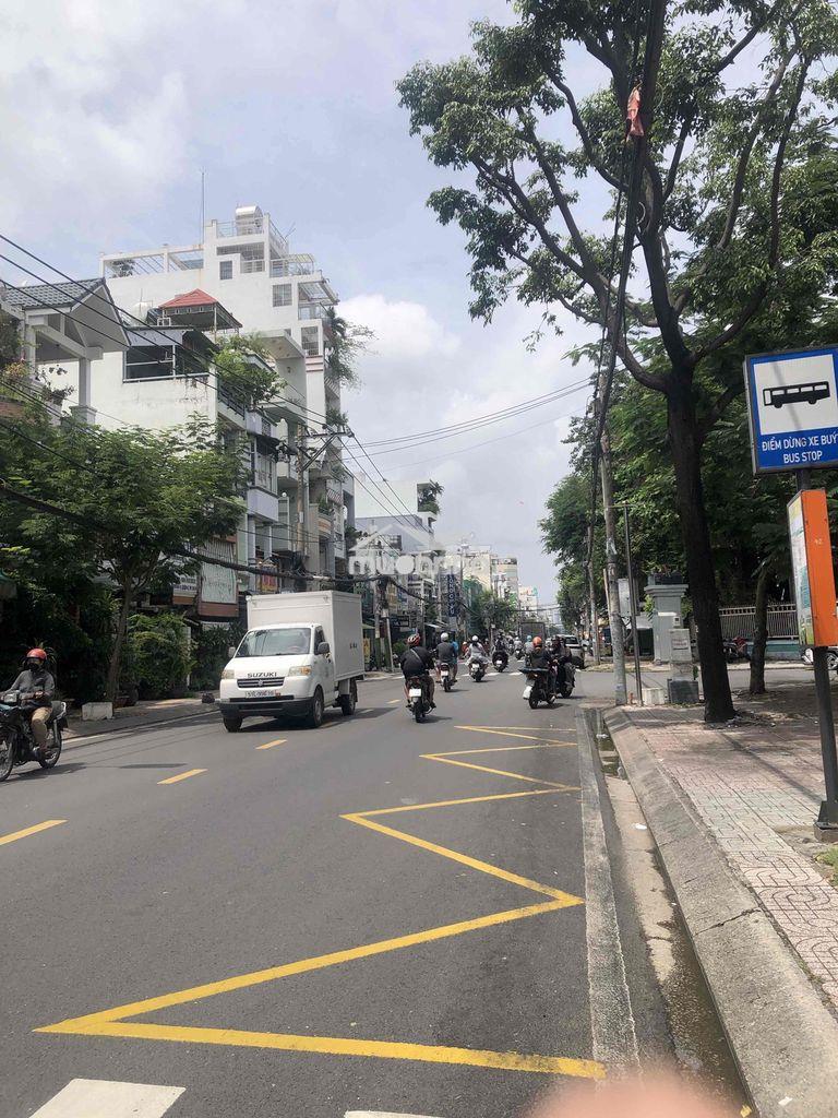 Căn hộ trung cư hồ hão hớn bán gấp chính chủ - Ảnh 2