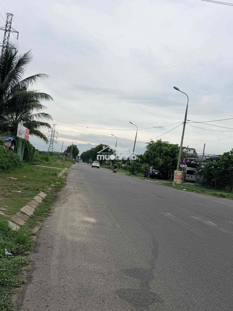 Nằm ngay trên trục đường 10.5 m}, khu dân cư dân trí cao, an ninh tốt - 2