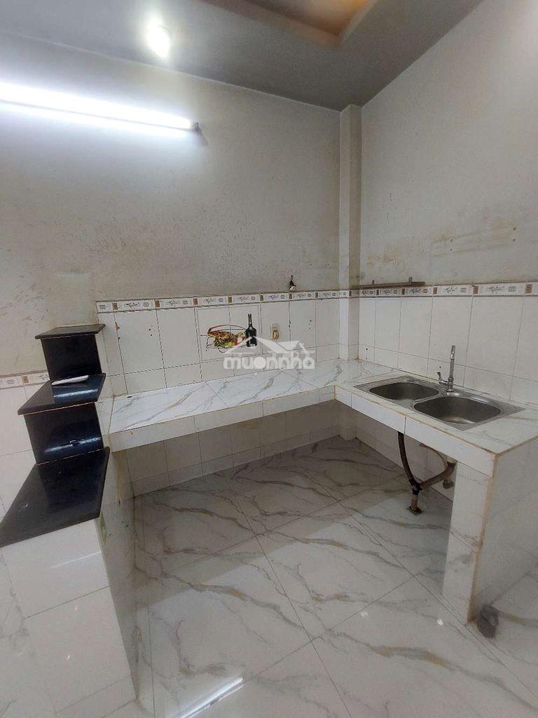 Cho thuê nhà đường phạm hùng c4 dt.5m5×8m } 1 lầu 2phòng 2toilet hẽm4m - Ảnh 4