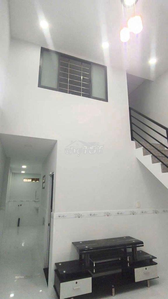 Nhà cho thuê 4x10 ấp 2 vlb 3p ngủ 2wc bình chánh - 2