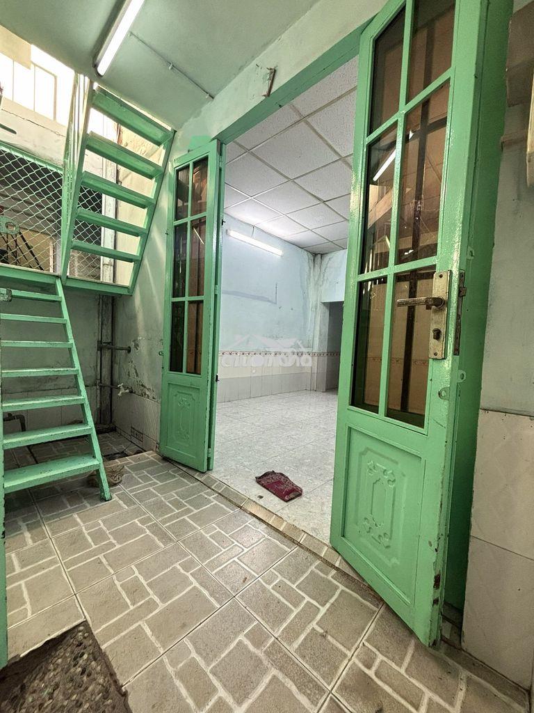 Bán nhà 3 phòng ngủ, 30m2, phường tân hừng quận 7. gần lotte mart