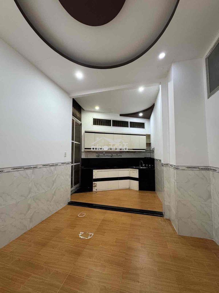 Nhà nguyên căn hẻm xe hơi 9tr/th - 2