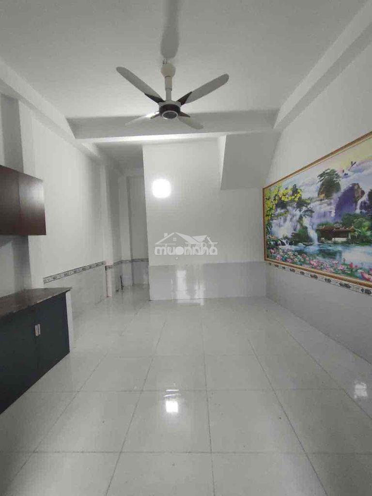Can bán nhà sổ chung thuộc phường tân phước khánh 30.tân uyên - 4