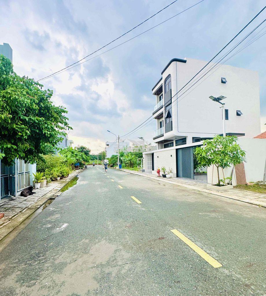 ✅Lỗ 500tr bán 80,5m2 đất 3 mặt giáp sông, đường long thuận🔥giá 3,99 tỷ - 4