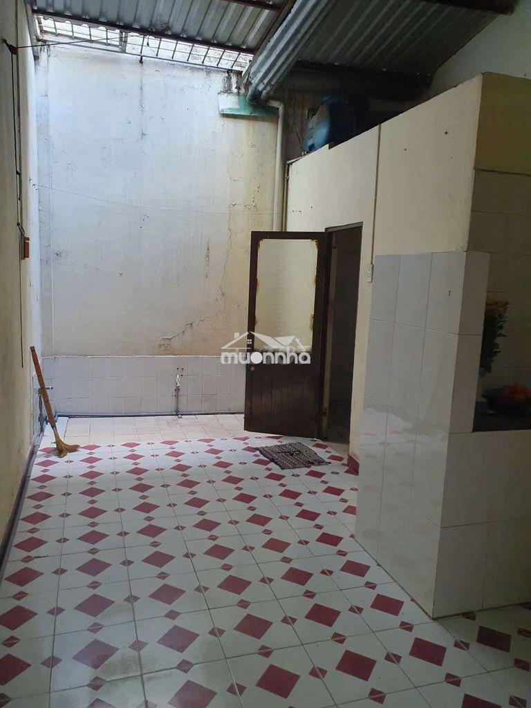 Chính chủ cho thuê nhà nguyên căn đường nguyễn khoái, quận 4 – 140m² - 4