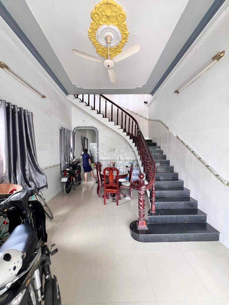 Mặt tiền đường lò mổ dẫn đến trần nam phú - 2