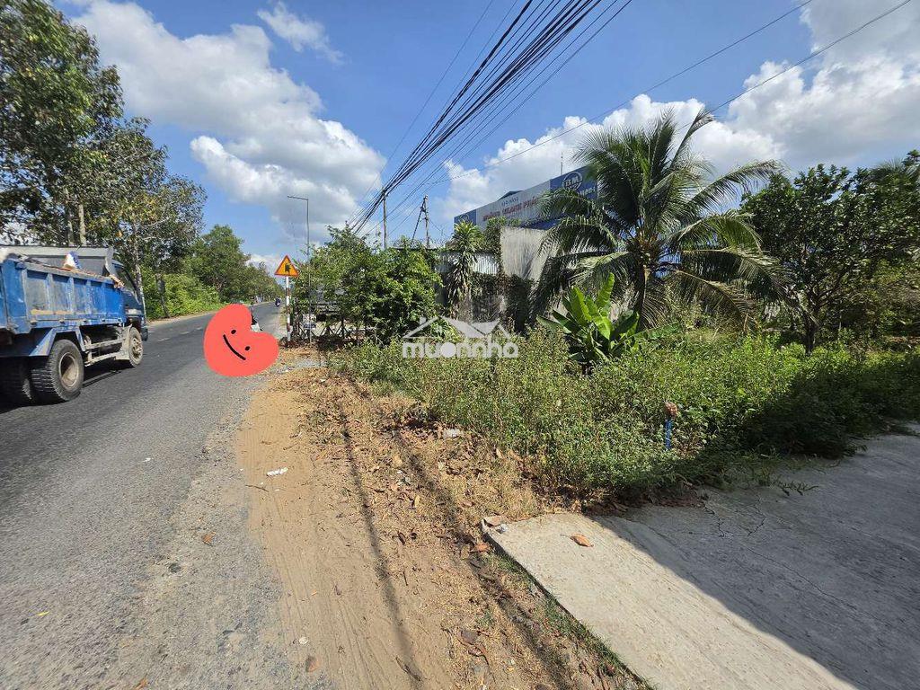 285m mtien hl173 cũ sát bên chợ hữu định có 63m thổ cư - 2