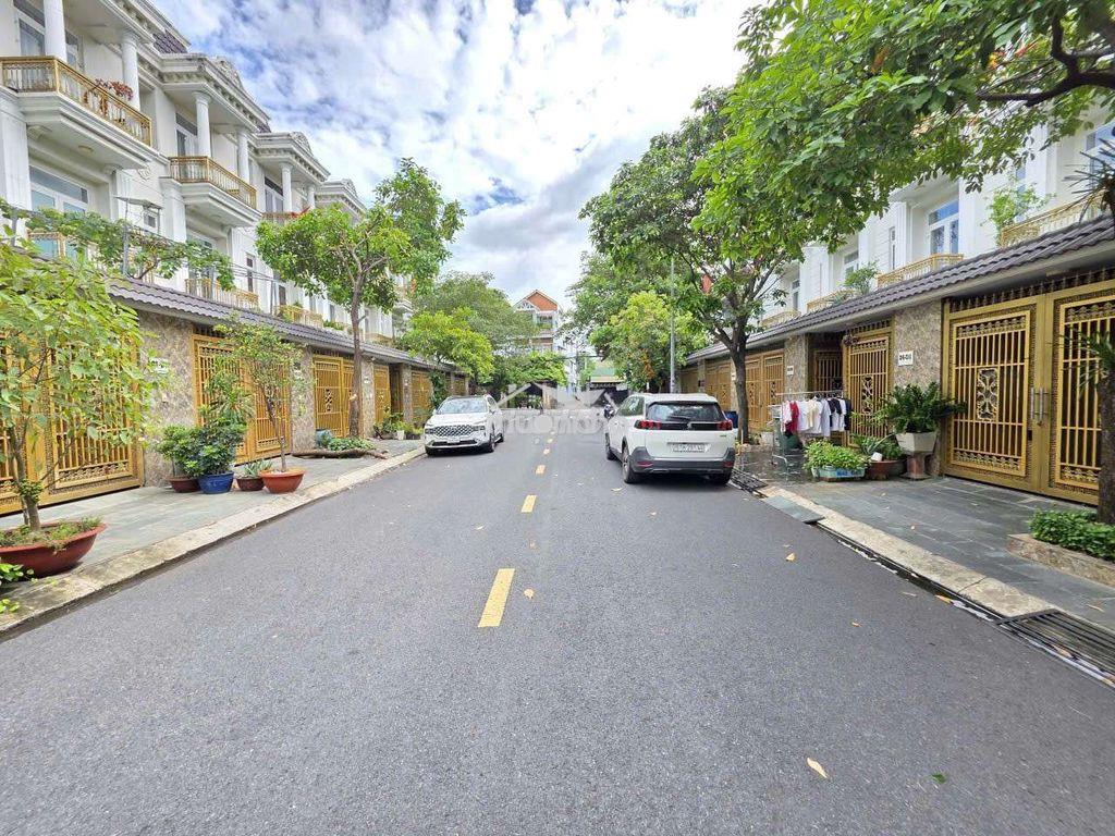 Nhà phố kdc hoàng hùng phường đông hòa tp dĩ an  - 2