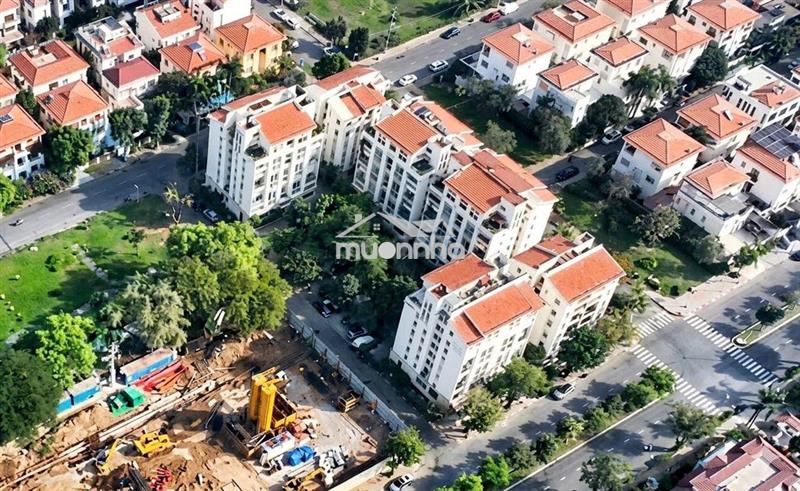 Cho thuê căn hộ sân vườn mỹ cảnh 2pn 92m2, thang bộ lầu 4