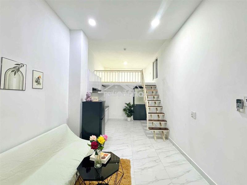 Duplex ban công full nội thất ngay gần đại học văn hiến