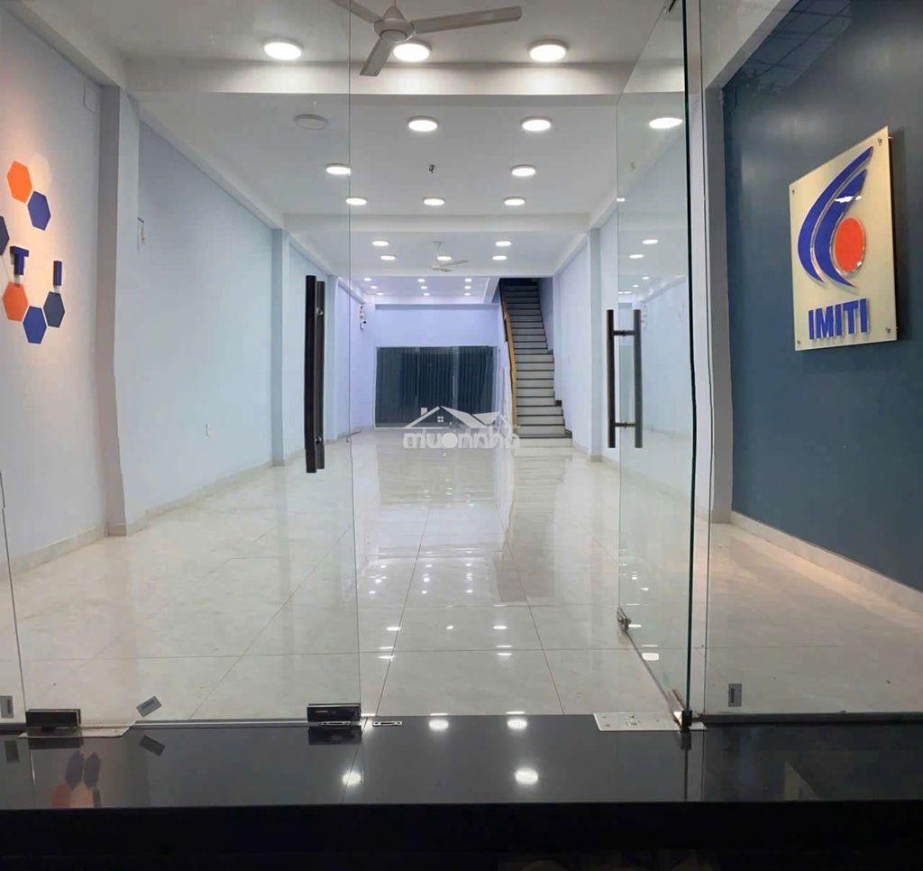 Cho thuê nhà thông suông kdc biconsi gần cụm trường học các cấp  - 2