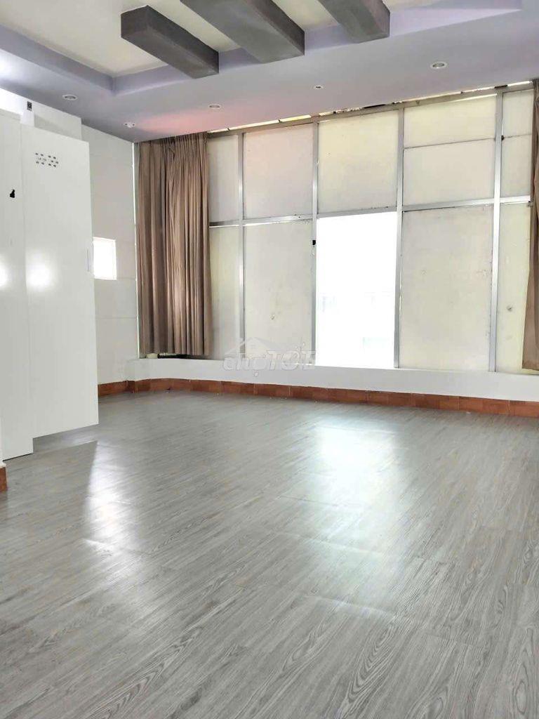 Khu chợ tân mỹ, sát phú mỹ hưng, đẹp rộng rãi, có máy lạnh, tủ quần áo