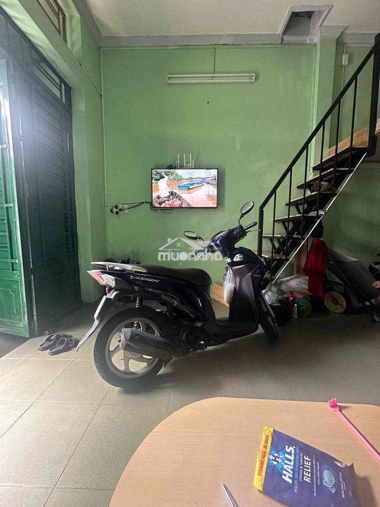 Cho thuê nhà hẻm phạm phú thứ p11 tân bình. dt: 4m x 7m trệt lững 6tr - 2