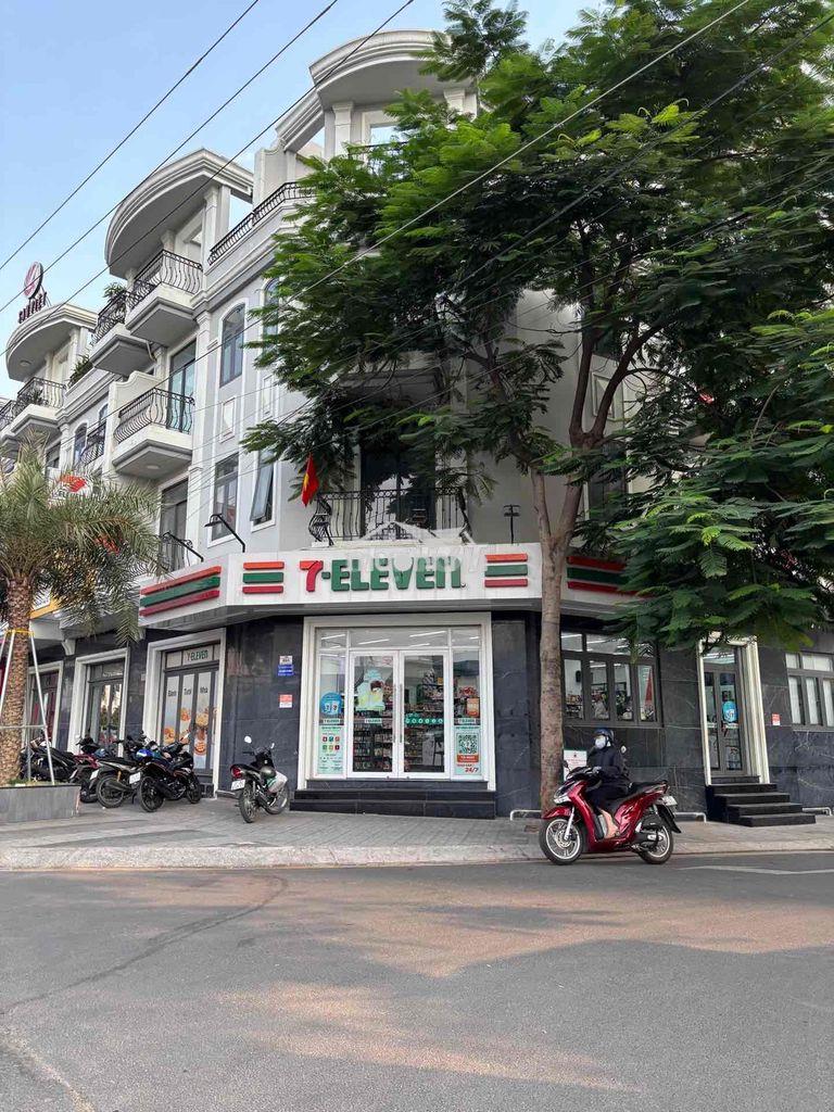 Căn góc kinh doanh cafe văn phòng dân cư đông đúc