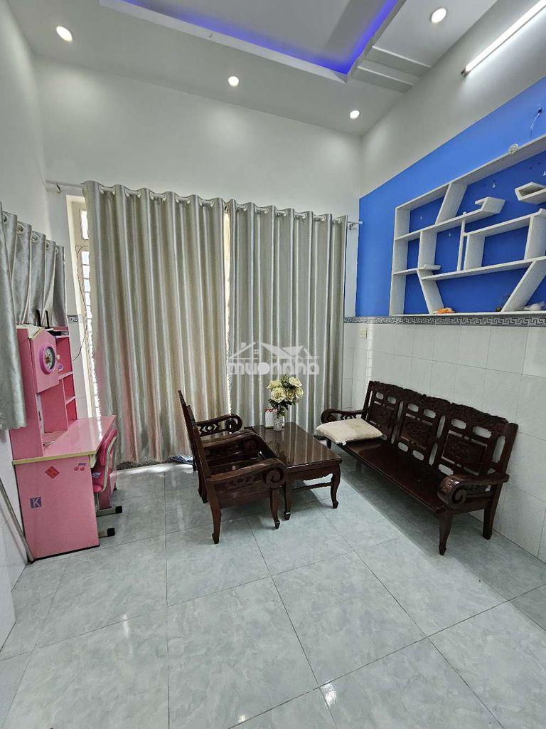 Nhà full nội thất gần tô ký