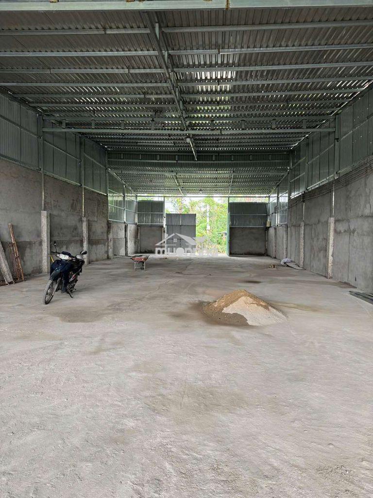 Xưởng dĩ an 400m/15tr sẵn 3fa gác sau xưởng xa dân sx đa nghề