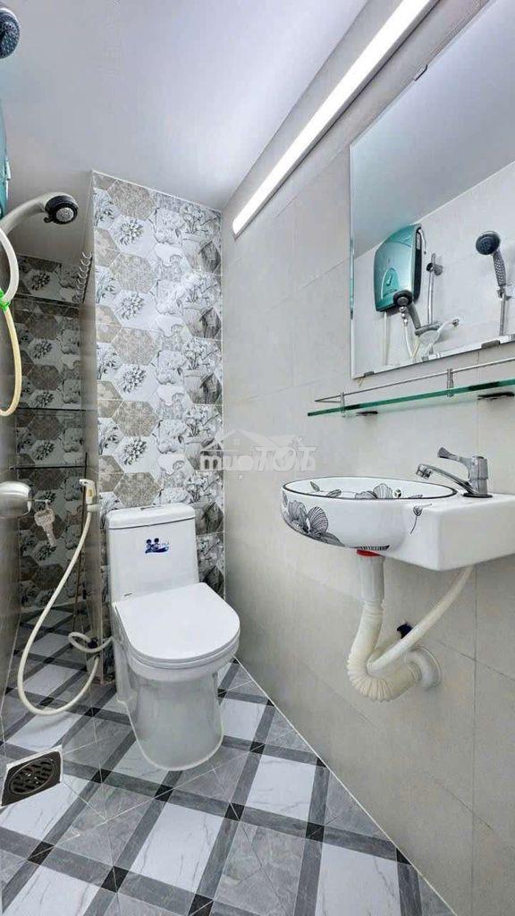 Cho thuê nhà mặt tiền cc cây mai -  tân thành - q11 - 15trieu - 2pn - Ảnh 3