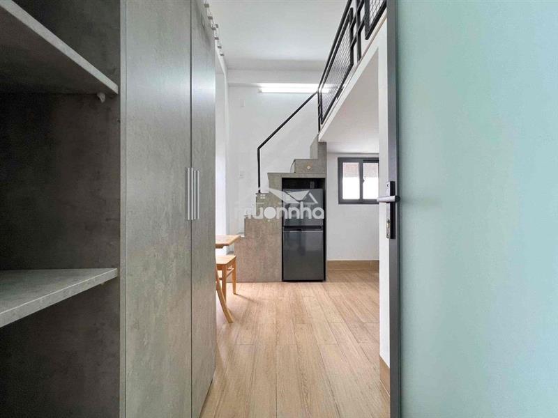 Duplex full nội thất ngay ngã 5 chuồng chó, nhận xe điện, mèo