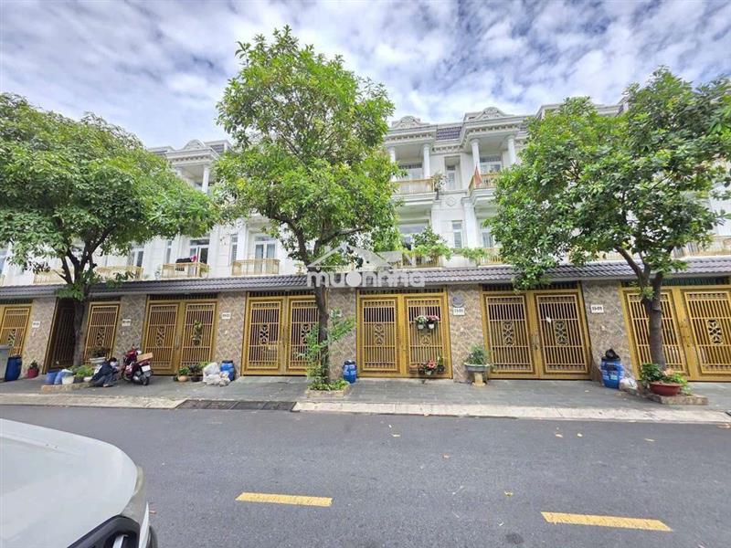 Nhà phố kdc hoàng hùng phường đông hòa tp dĩ an 