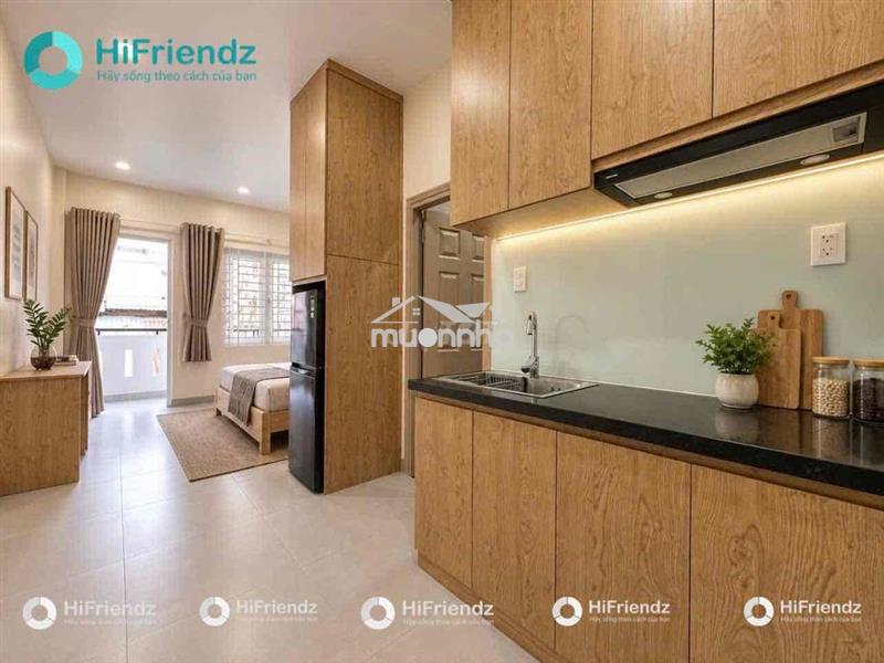 Studio ban công máy giặt riêng - thang máy mới ngay q1