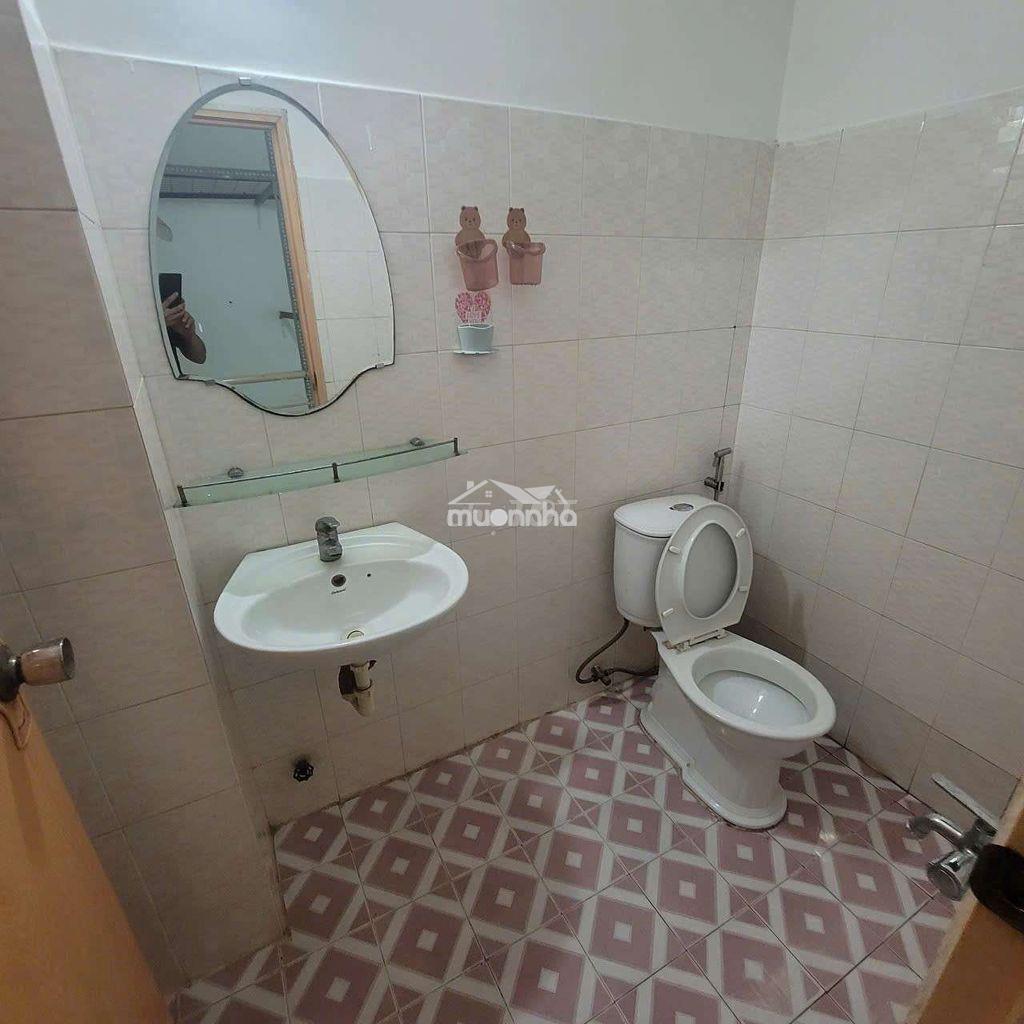Nhà bình thạnh, 2pn 2wc 9tr gần hxh - Ảnh 3