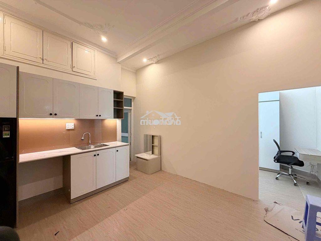 Căn hộ mới xây studio - 1pn bancol gần công trường dân chủ, chỉ từ 9tr - 3