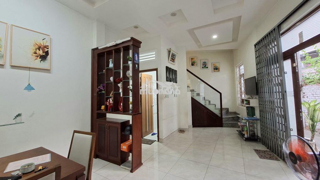 Hơn 5 tỷ, nhà khu vip bình thọ ngã tư thủ đức, có 3 tầng, bãi xe ô tô - 2