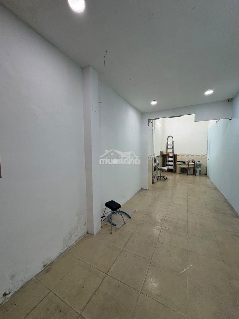 Cho thuê mặt tiền kinh doanh tại 160 lũy bán bích