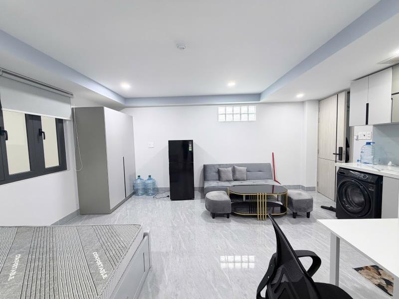 Mới 100% căn hộ full nội thất máy giặt riêng ngay bùi đình tuý gần ngã tư hàng xanh giáp quận 1,3 khu an ninh gần chợ